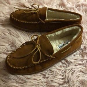 Men’s Minnetonka moccasins. Size 10.